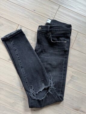 Agolde Black Distressed high rise Skinny Jeans, size 25